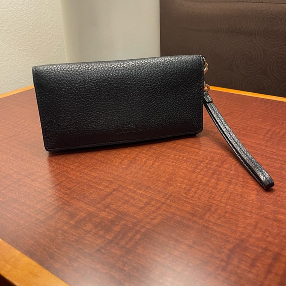 Coach Handbags - EUC Coach Pebbled Leather Long Wallet/Wristlet